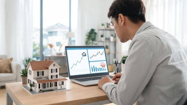 Vastgoed als belegging: hoe verhoudt het zich tot aandelen en sparen?